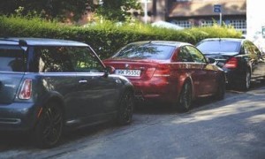 Czy warto kupować mieszkanie z miejscem parkingowym?