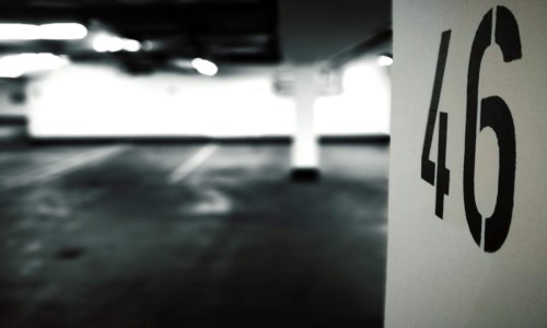 Miejsce parkingowe podziemne czy naziemne - które wybrać?